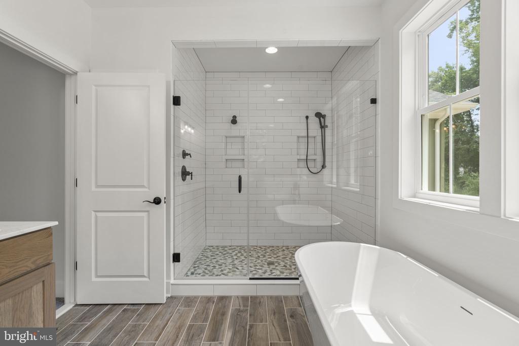 127 NOB HILL PARK DRIVE Unit: RIDGELINE