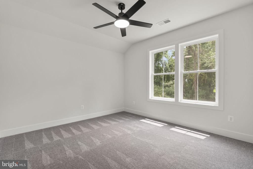 127 NOB HILL PARK DRIVE Unit: RIDGELINE