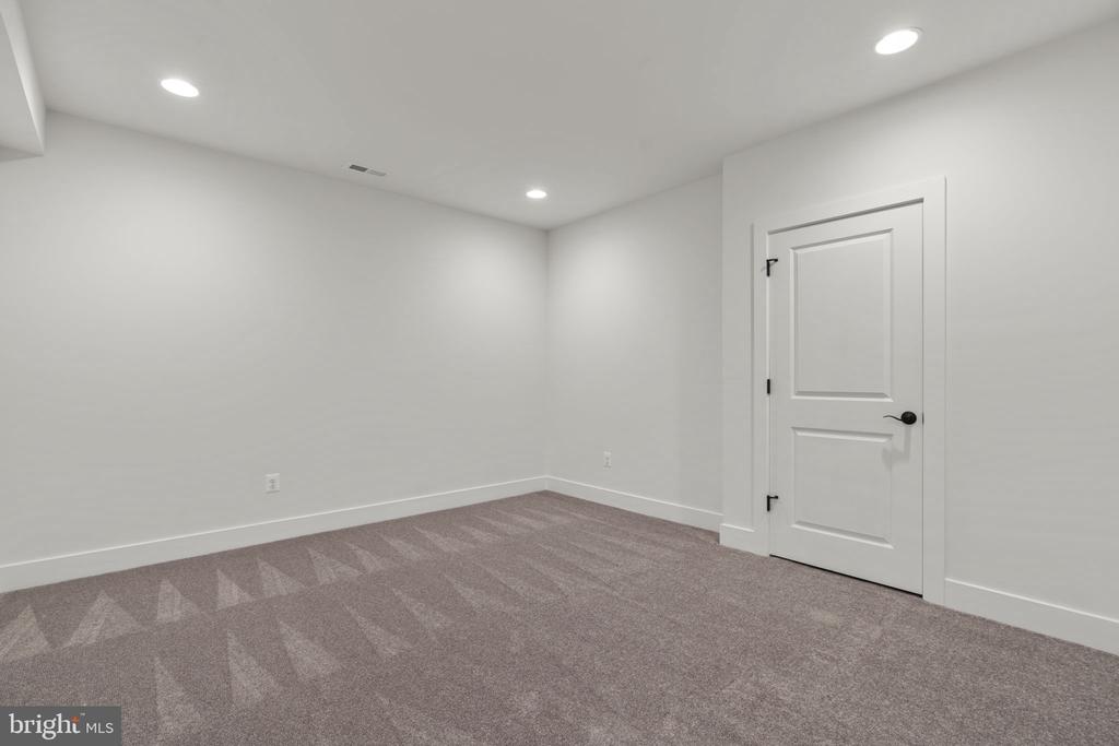 127 NOB HILL PARK DRIVE Unit: RIDGELINE