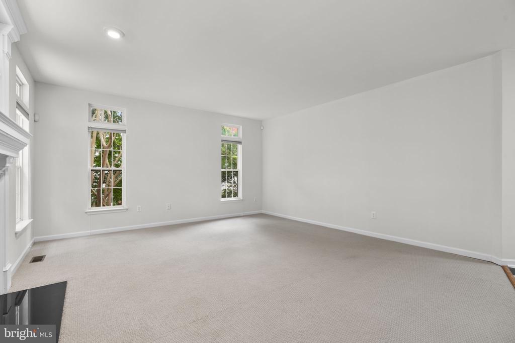 9012 FOREST OAKS ROAD