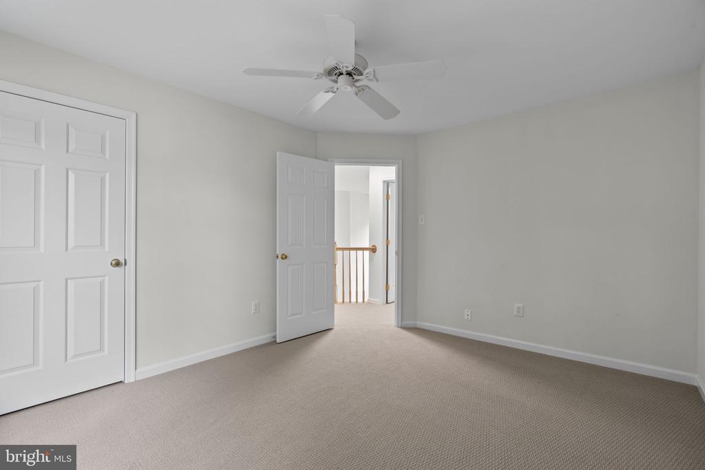 9012 FOREST OAKS ROAD