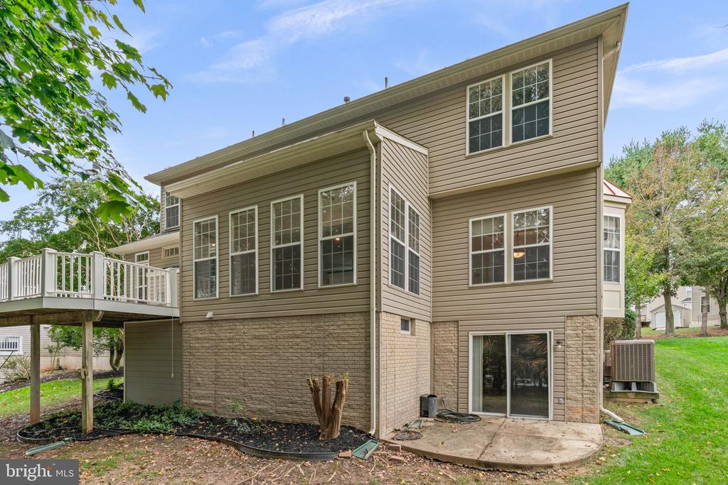 9012 FOREST OAKS ROAD