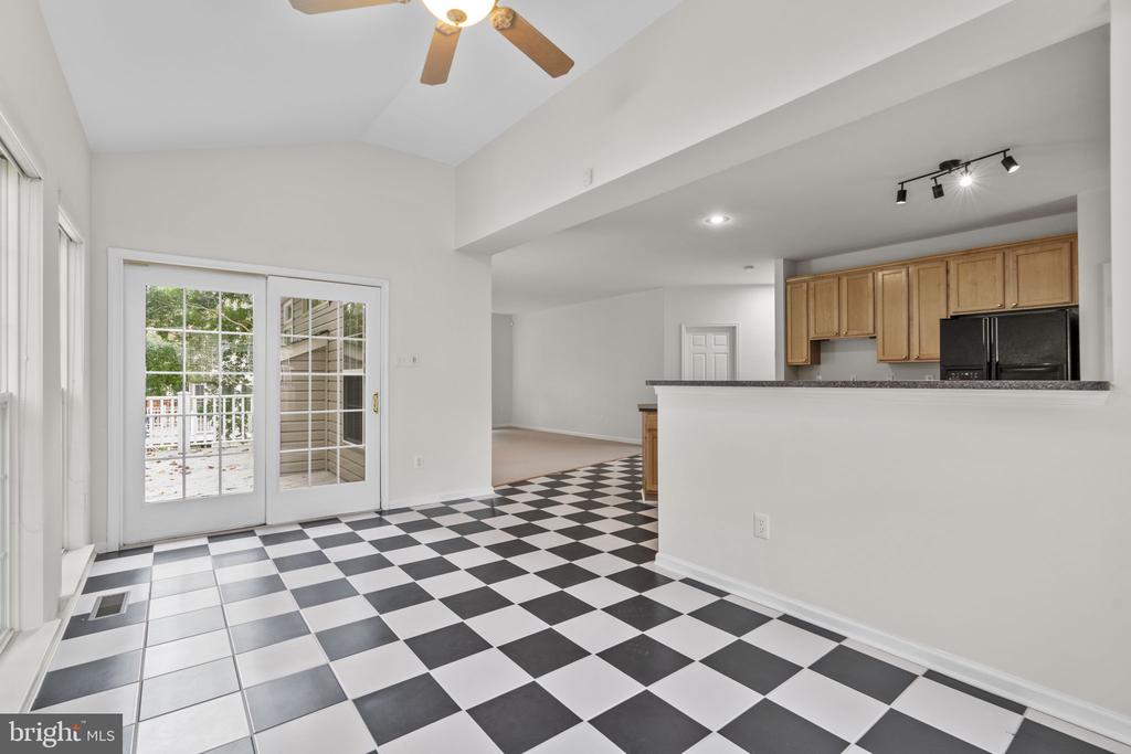 9012 FOREST OAKS ROAD