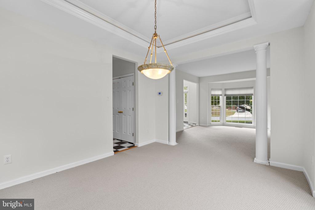 9012 FOREST OAKS ROAD