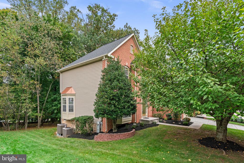 9012 FOREST OAKS ROAD
