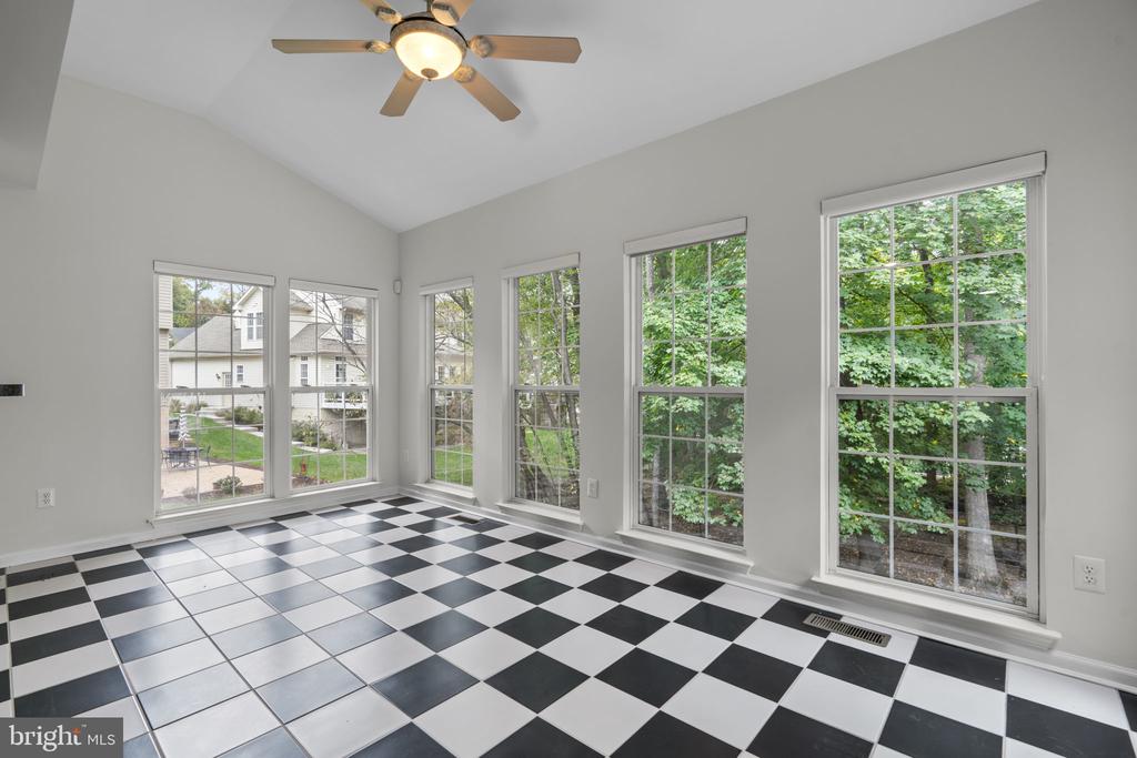 9012 FOREST OAKS ROAD