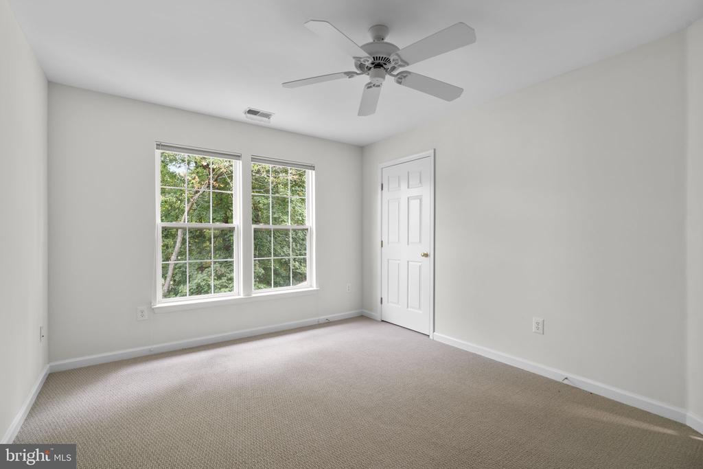 9012 FOREST OAKS ROAD