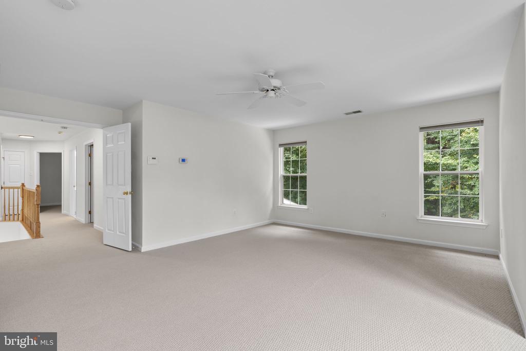 9012 FOREST OAKS ROAD