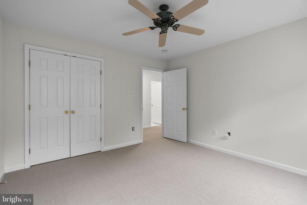 9012 FOREST OAKS ROAD