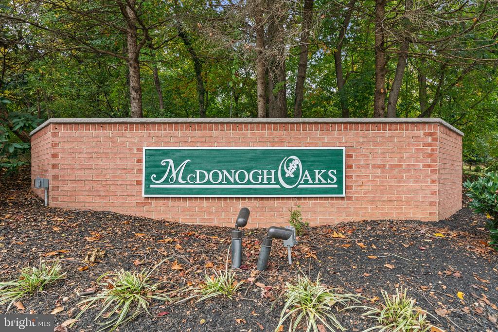 9012 FOREST OAKS ROAD