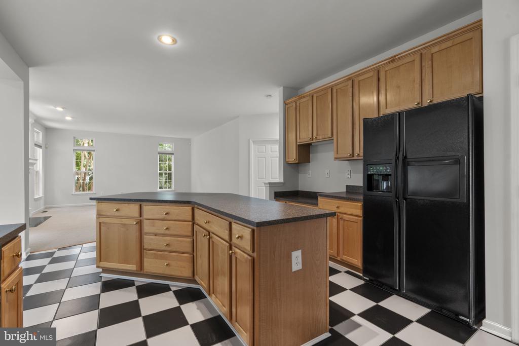 9012 FOREST OAKS ROAD