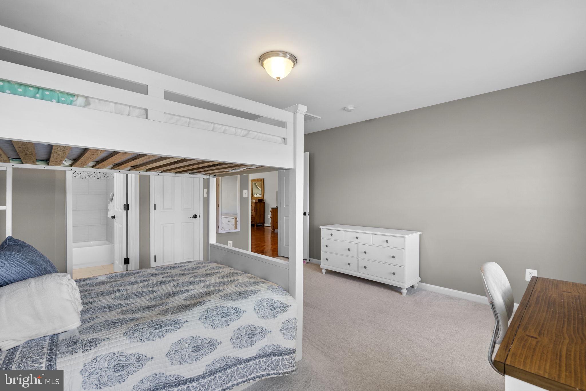 1935 BABBS COURT