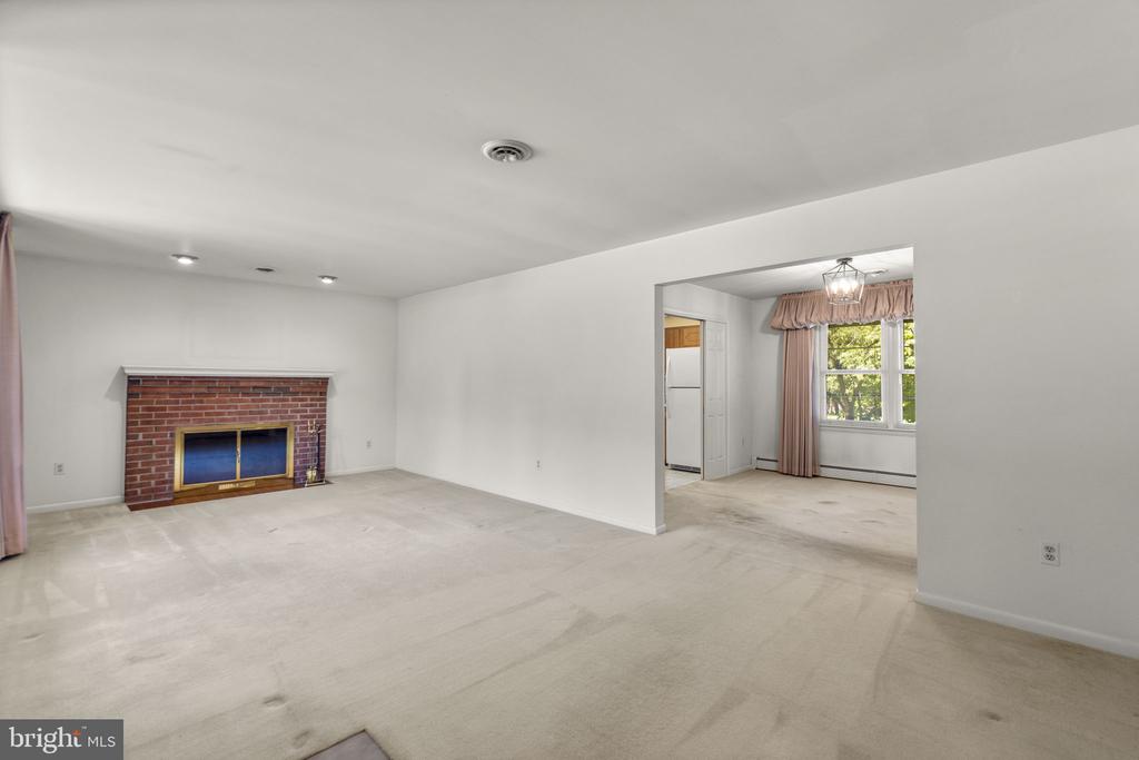 6417 LOCHRIDGE ROAD