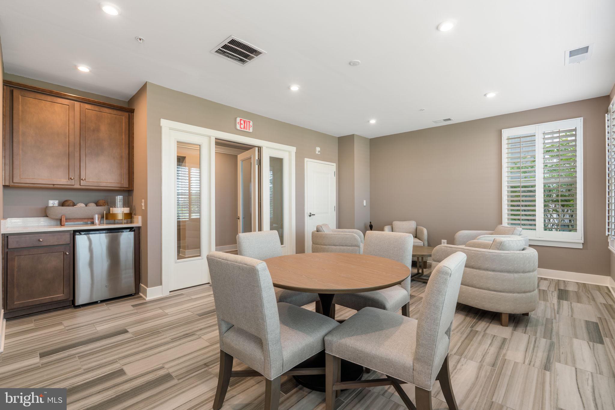190 HARRIER WAY 21