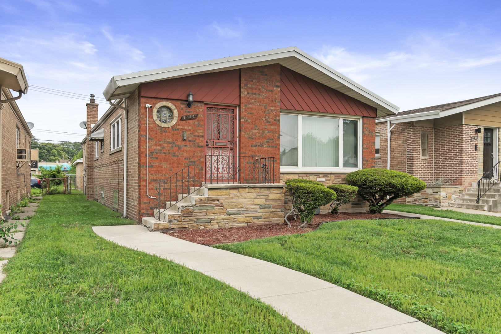 1732 E 87th Place