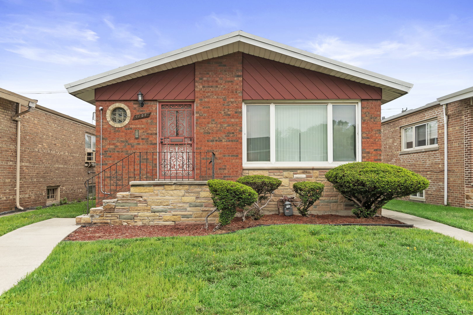 1732 E 87th Place