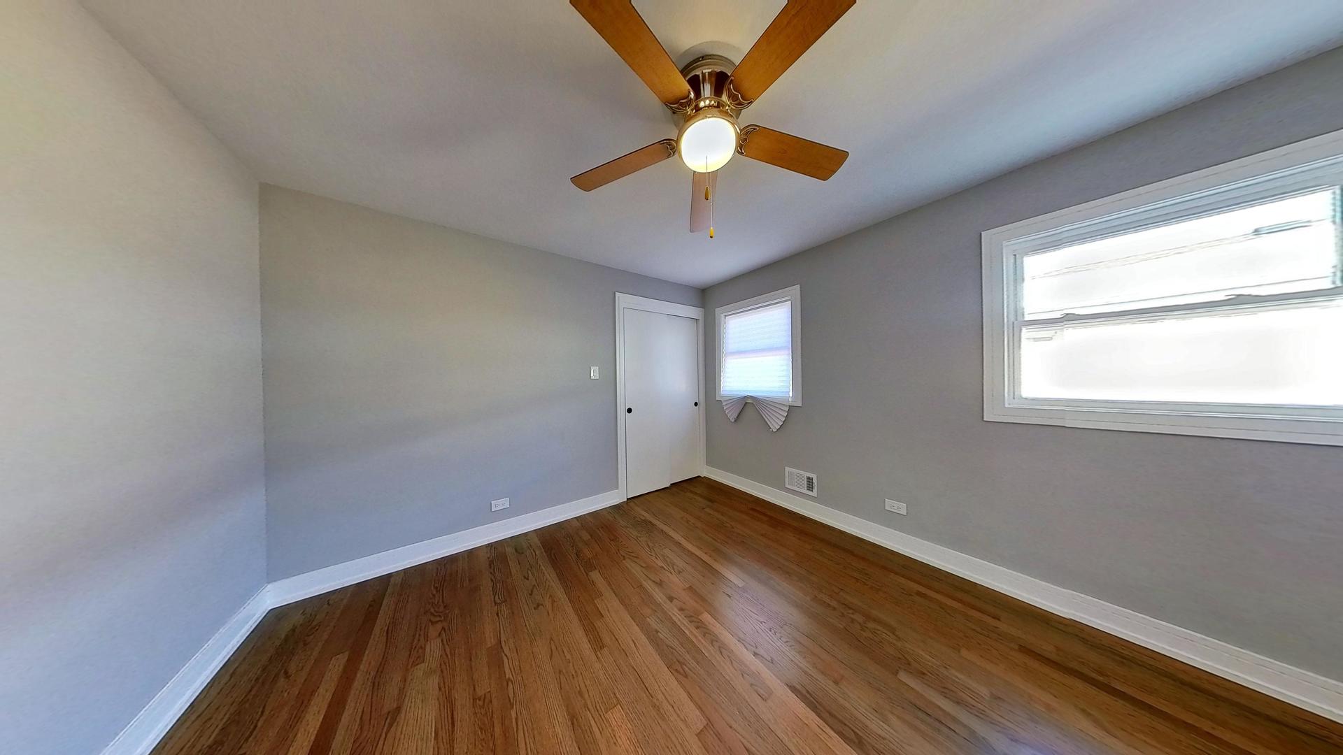 2210 W 81st Place