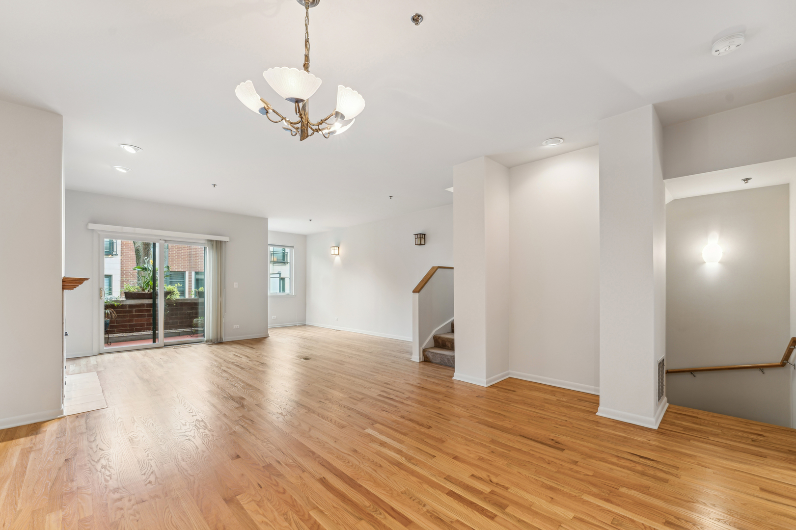 1716 E 54th Street Unit: I