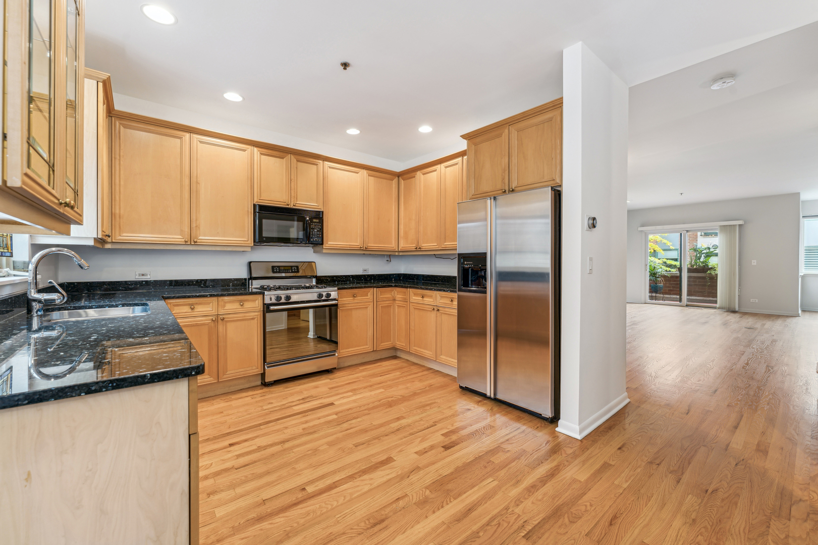 1716 E 54th Street Unit: I