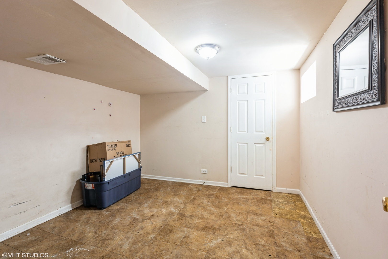 9823 S Ingleside Avenue