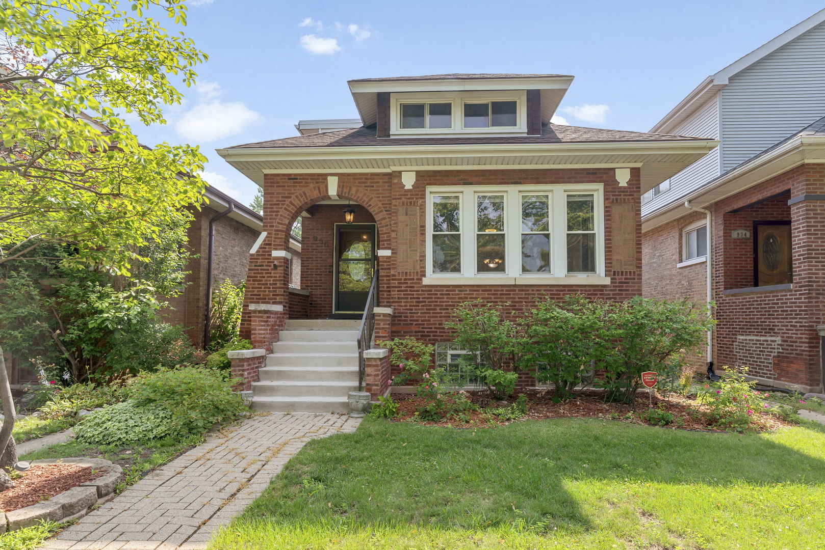 936 N Ridgeland Avenue