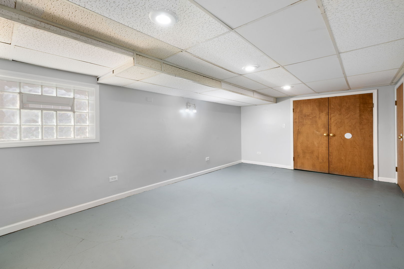 936 N Ridgeland Avenue