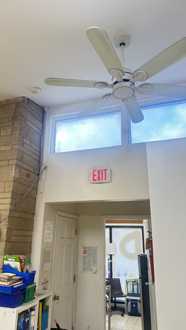 3535 W LINCOLN Highway