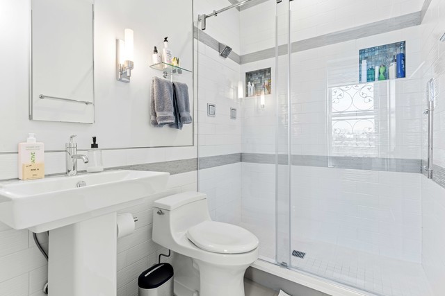 1420 W Fulton Street