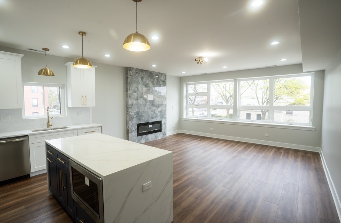 4808 S Michigan Avenue Unit: 2