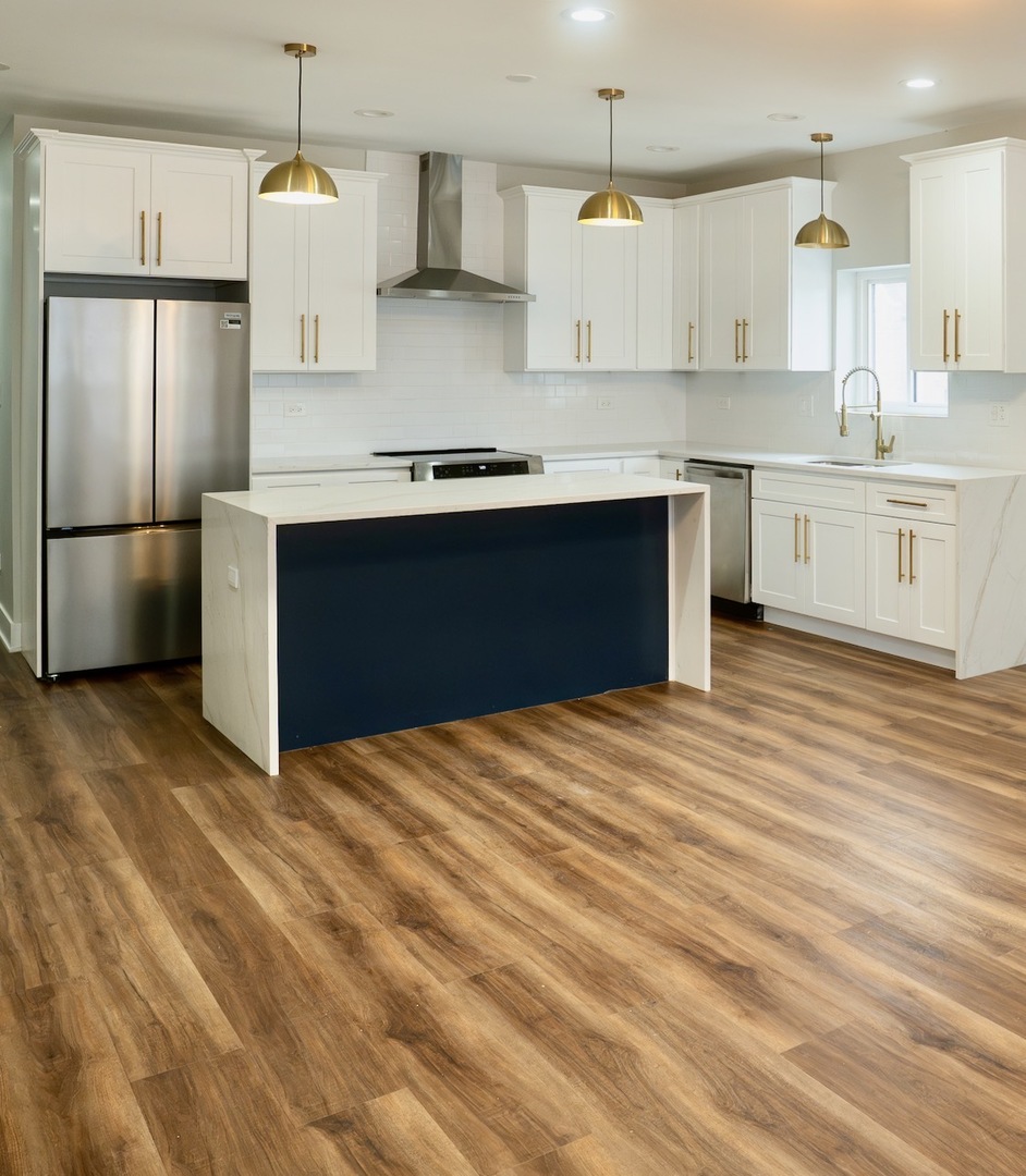 4808 S Michigan Avenue Unit: 2
