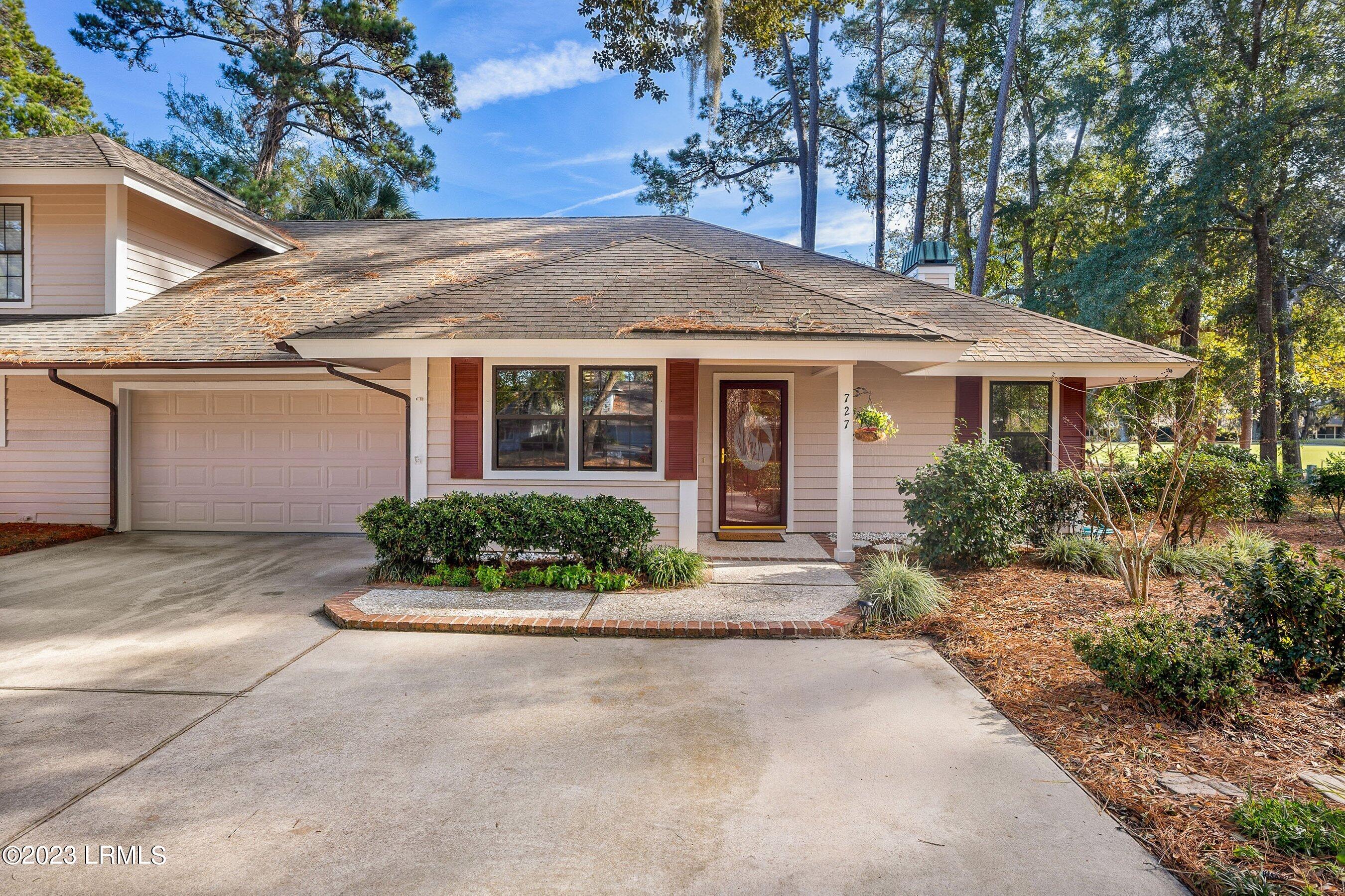 727 N Reeve Road