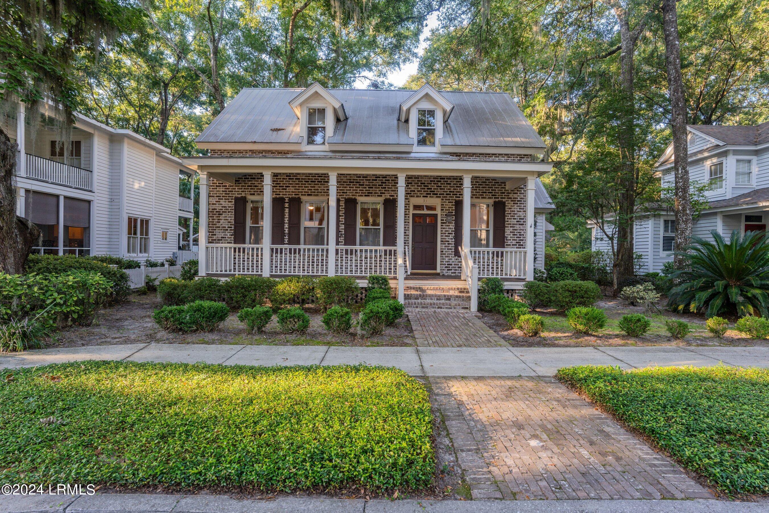 33 Newpoint Road