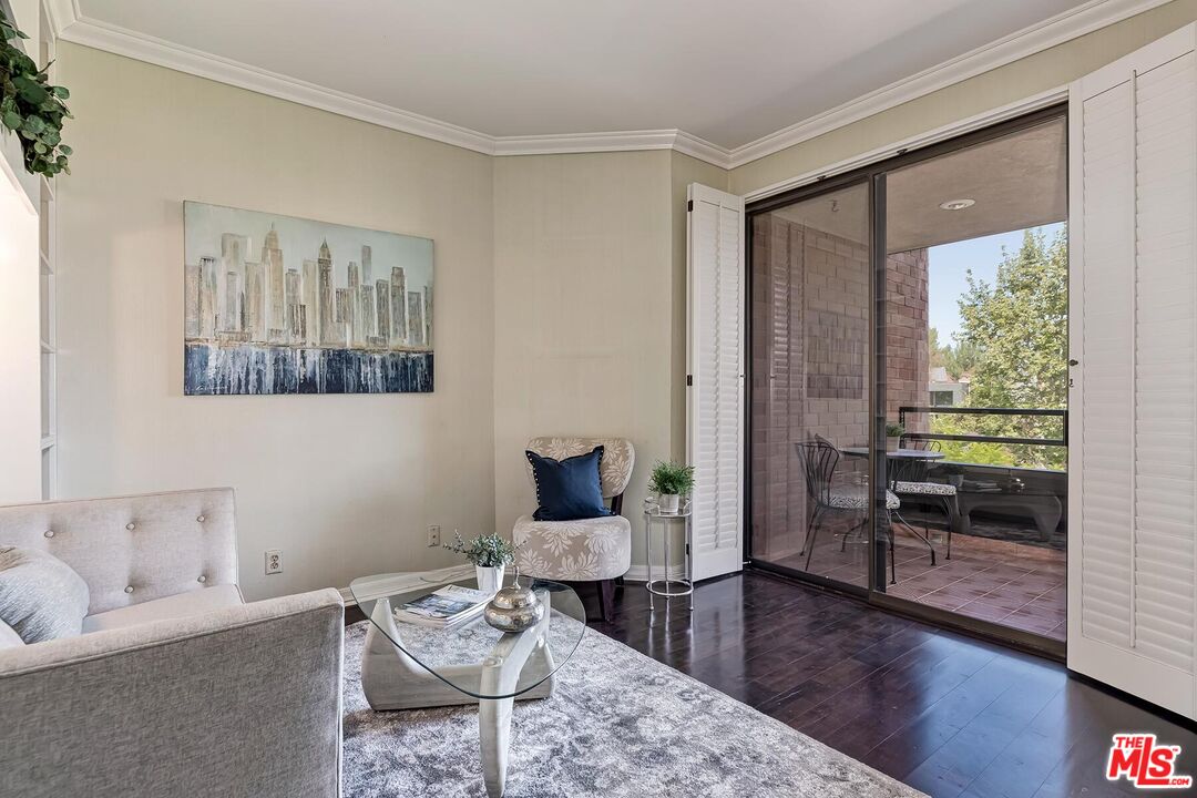 4760 Park Encino Ln Unit: 109