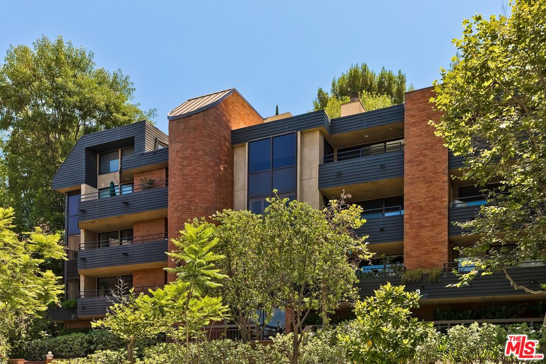4760 Park Encino Ln Unit: 109