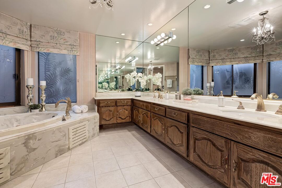 4760 Park Encino Ln Unit: 109