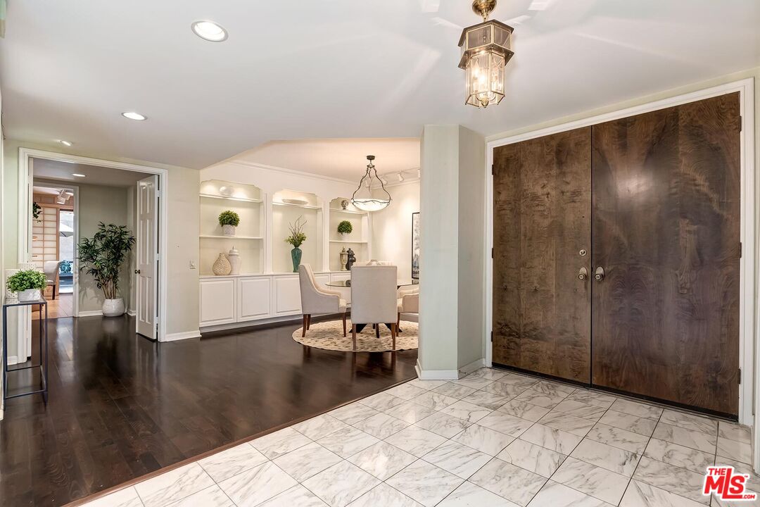 4760 Park Encino Ln Unit: 109