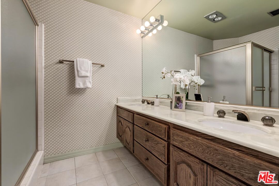 4760 Park Encino Ln Unit: 109