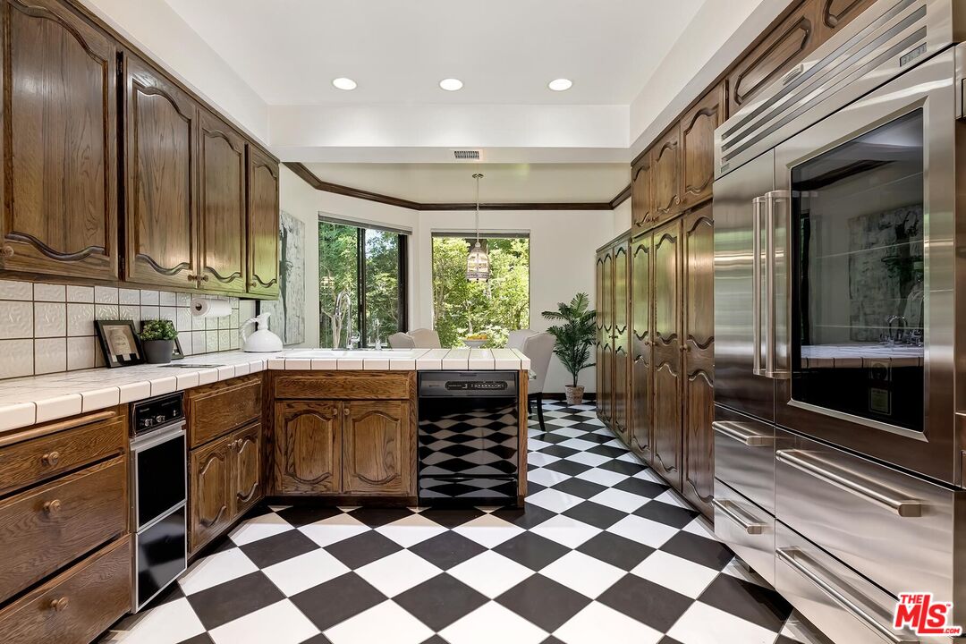4760 Park Encino Ln Unit: 109