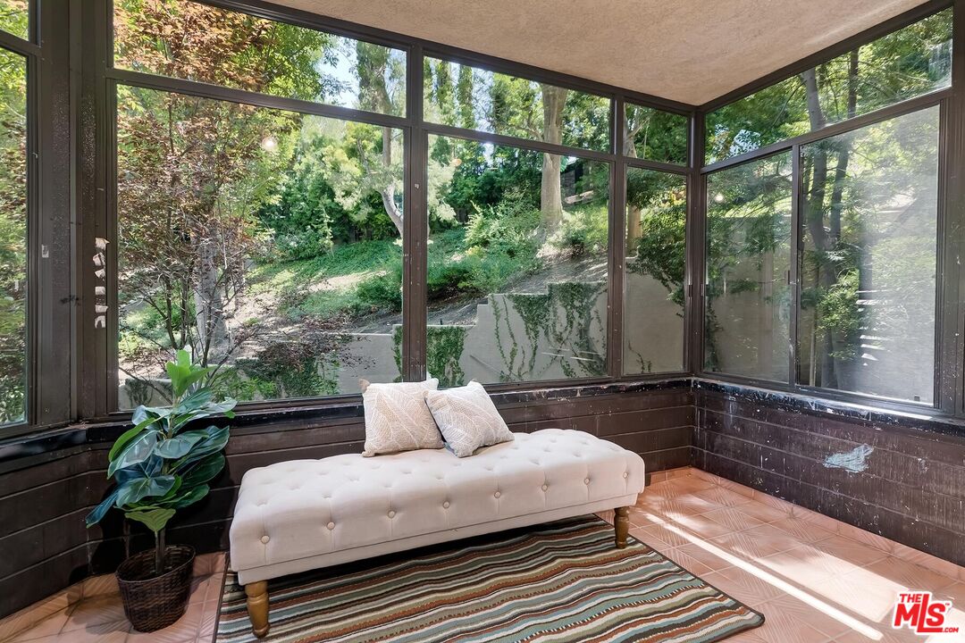 4760 Park Encino Ln Unit: 109