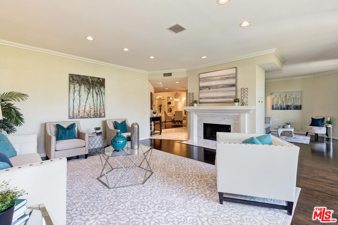4760 Park Encino Ln Unit: 109
