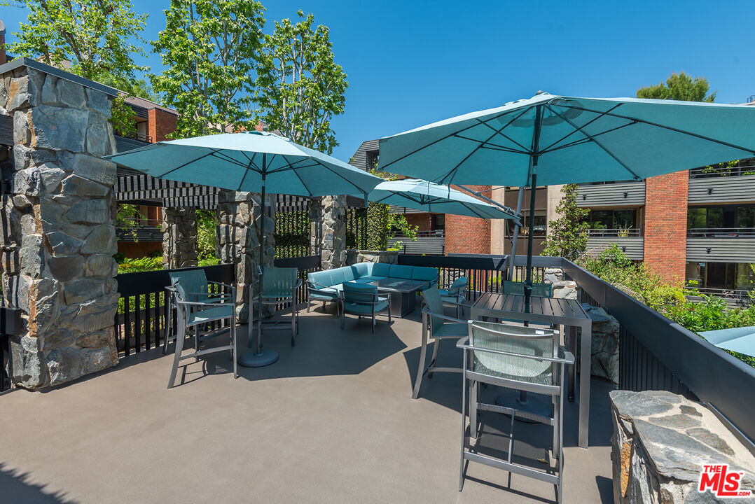 4760 Park Encino Ln Unit: 109
