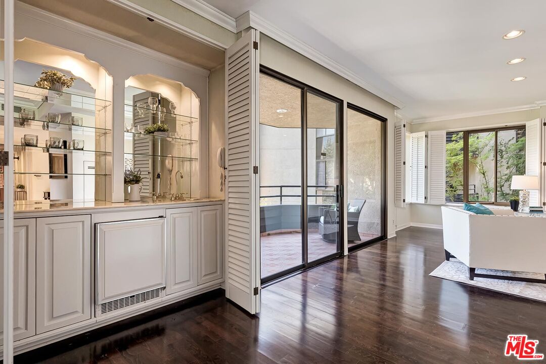 4760 Park Encino Ln Unit: 109