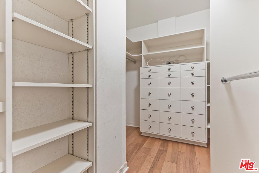 4760 Park Encino Ln Unit: 109