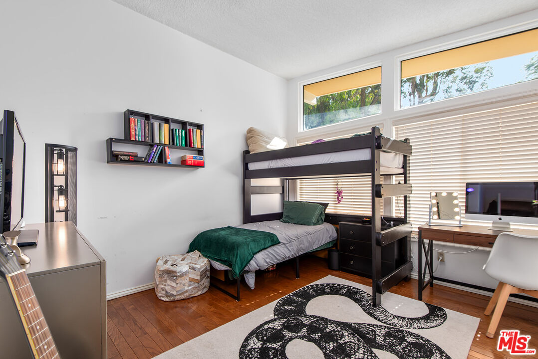 18653 Palomino Dr