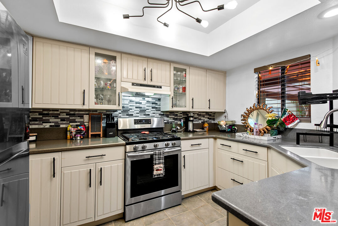 1809 Peyton Ave Unit: 113