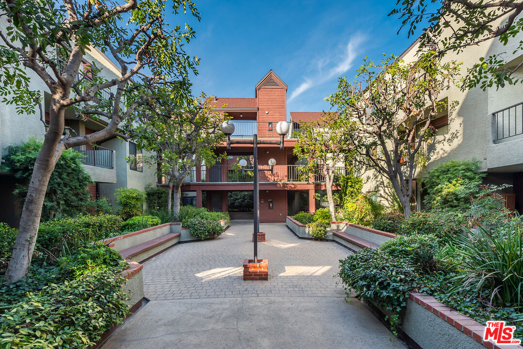 1809 Peyton Ave Unit: 113