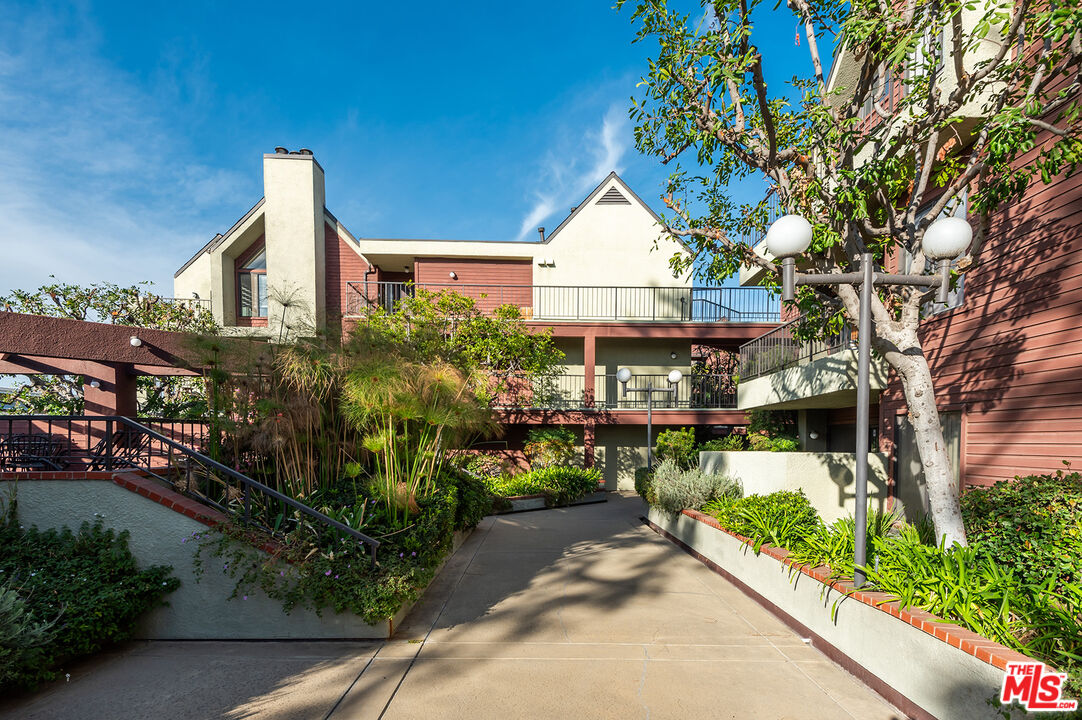 1809 Peyton Ave Unit: 113