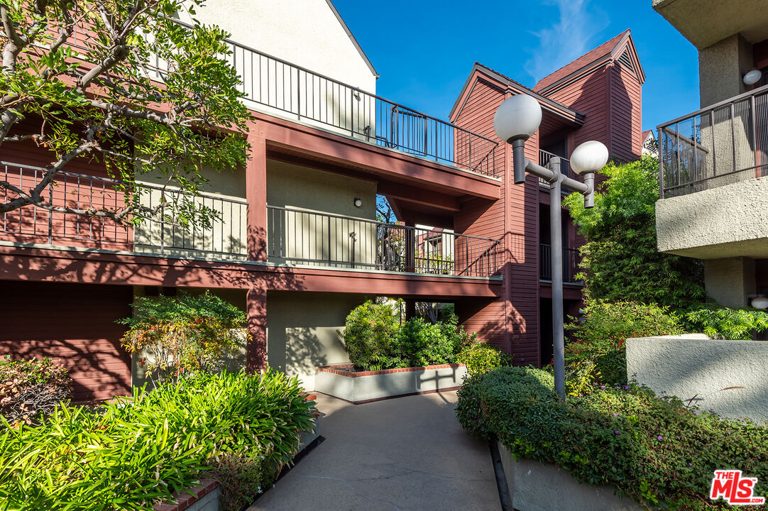 1809 Peyton Ave Unit: 113