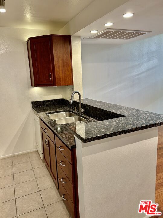 18645 Hatteras St Unit: 274