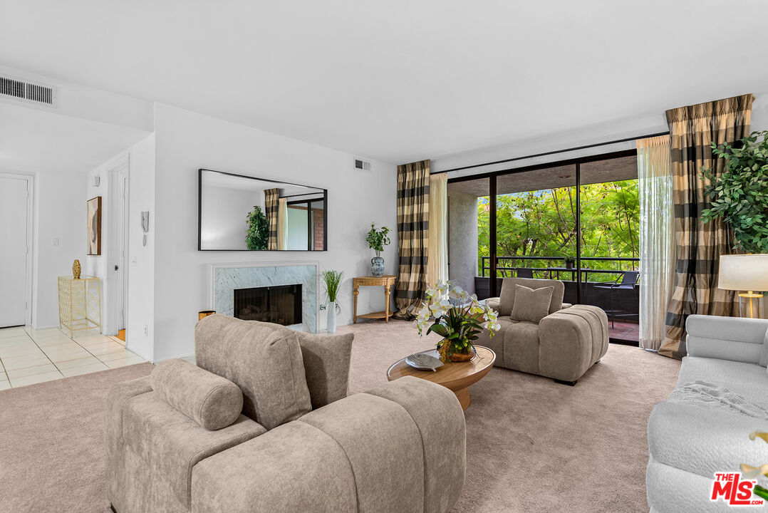 4736 Park Encino Ln Unit: 215